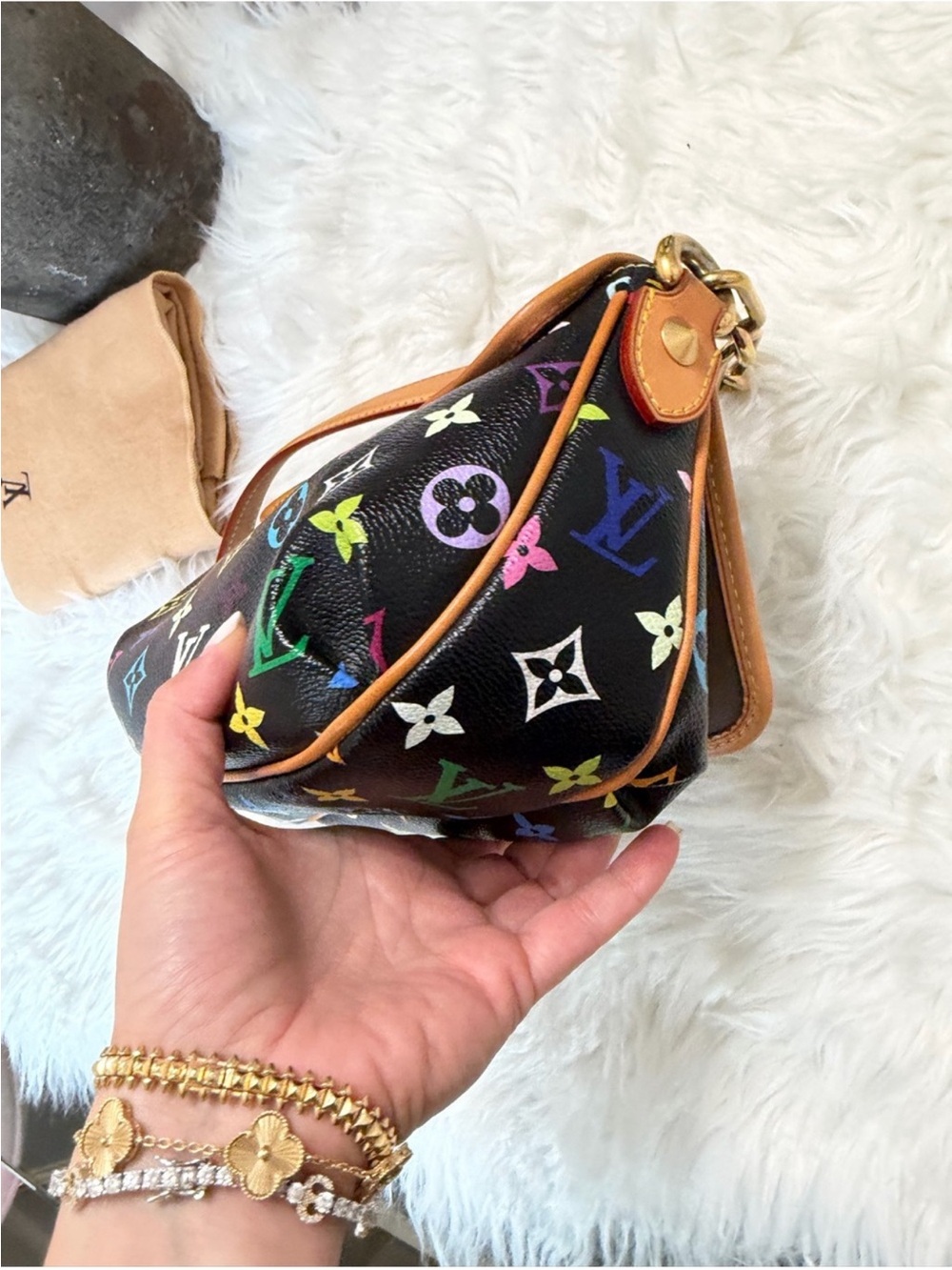 Authentic✨Louis Vuitton Murakami Multicolore
Patti Noir Black Shoulder Bag✨ - Picture 3 of 13